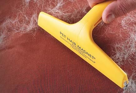 كيف أنظف السجاد من الشعر, تنظيف السجاد الشعر على الناشف, السجاد يطلع وبر, مشاكل السجاد, كيف انظف السجاد, وبر السجاد الصوف, طريقة تنظيف السجاد بالملح, تنعيم السجاد, تنظيف السجاد الشاج