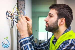 اصلاح اعطال كابلات الكهرباء بدون تكسير بالرياض, فحص اعطال كابلات الكهرباء بدون تكسير بالرياض, مشاكل الكابلات الكهربائية, تحديد مكان عطل الكابل, توصيل كيبل كهرباء مقطوع, جهاز كشف اعطال الكابلات