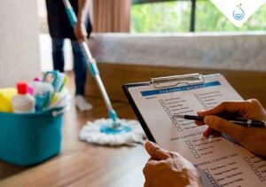 خبراء متخصصين في الاشراف علي عملاء التنظيف